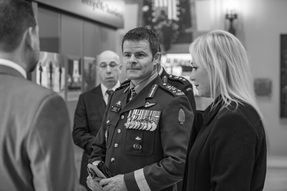 Commander of Canadian Joint Operations Command Lt. Gen. M.N. (Mike) Rouleau Participates in a Public Wreath-Laying Ceremony at the Tomb of the Unknown Soldier