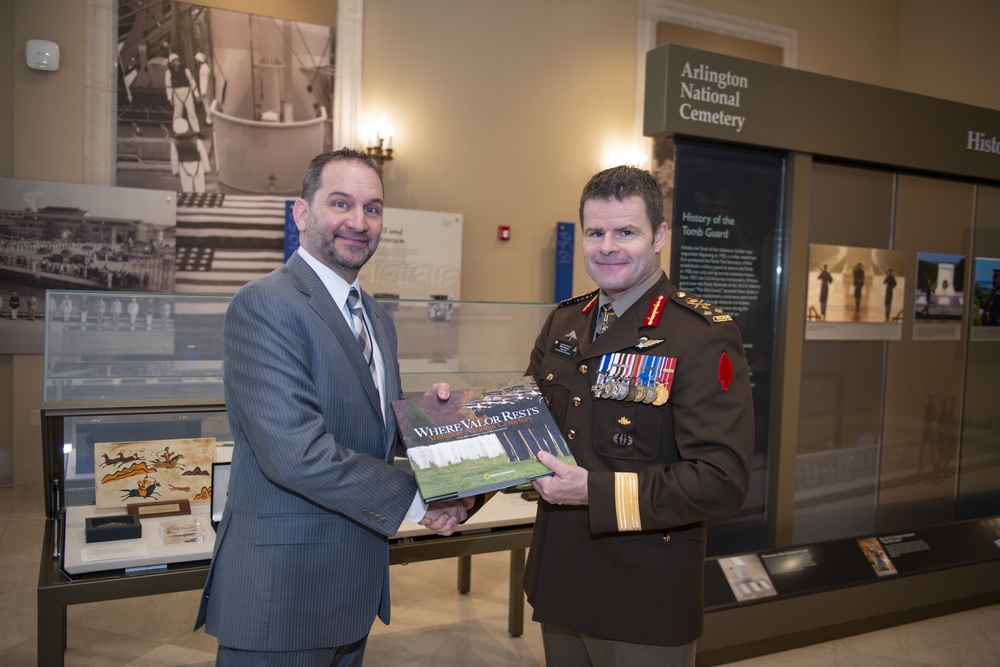 Commander of Canadian Joint Operations Command Lt. Gen. M.N. (Mike) Rouleau Participates in a Public Wreath-Laying Ceremony at the Tomb of the Unknown Soldier