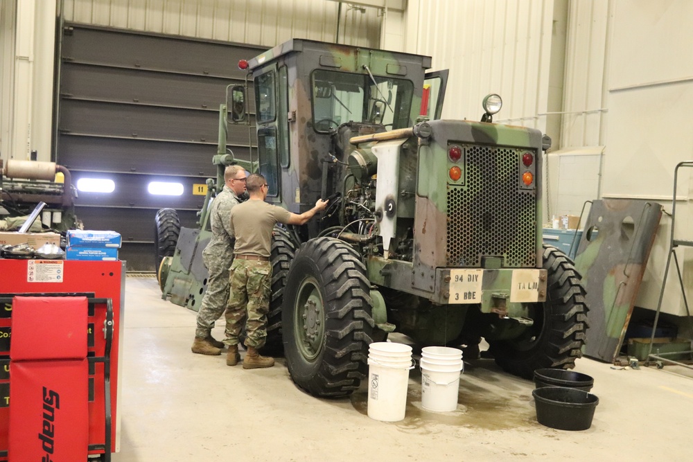 Students complete training in RTS-Maintenance 91L course at Fort McCoy