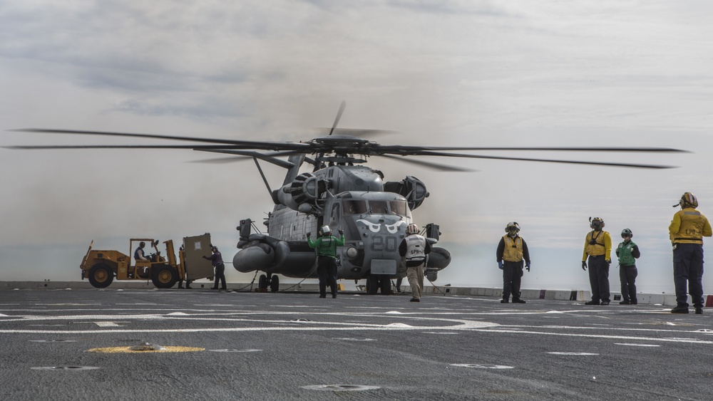 USS John P. Murtha Flight Ops