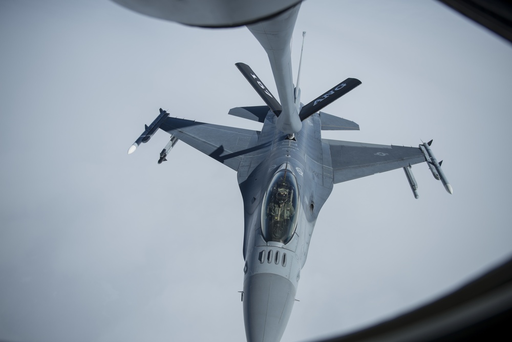 157th Air Refueling Wing Refuels F-16s from Vermont