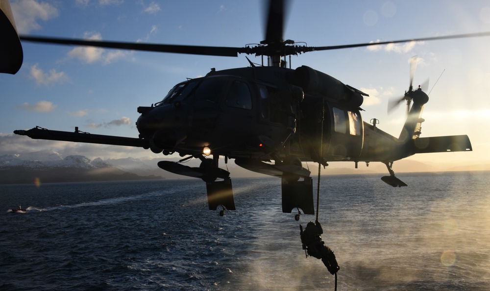 Coast Guard conducts joint training with Alaska ANG, MSRT West, near Kodiak, Alaska