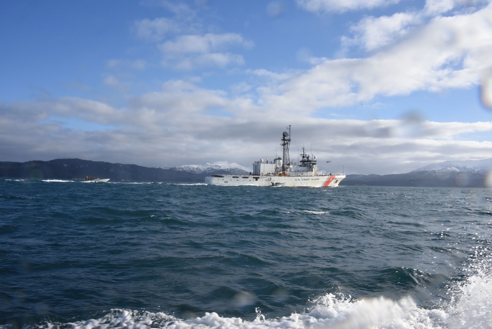 Coast Guard conducts joint training with Alaska ANG, MSRT West, near Kodiak, Alaska