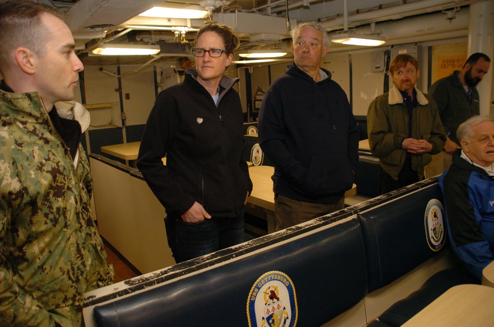 USS Gettysburg (CG 64) guided tour