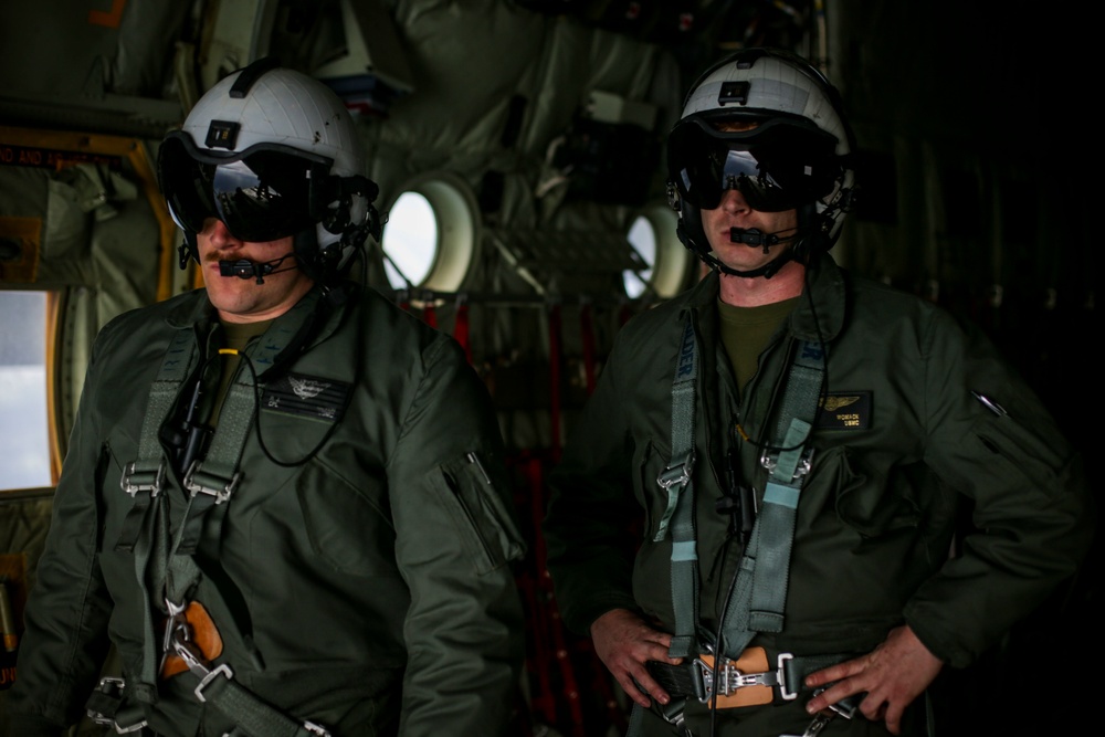 Raiders and Rattlers: VMGR-352 conducts aerial refuel