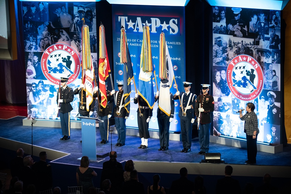 VCJCS at 2019 TAPS Honor Guard Gala