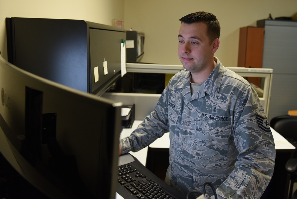 Travis Airmen recognized for medical annual awards