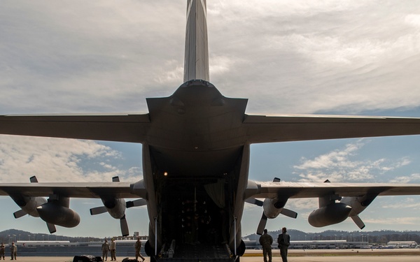 Multiple ANG units particpate in aeromedical evacuation training during PATRIOT South 19