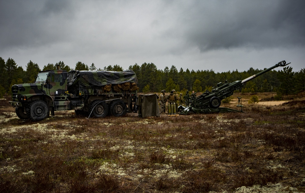 Marines Fire M777 Howitzers in Latvia During Exercise Dynamic Front 19