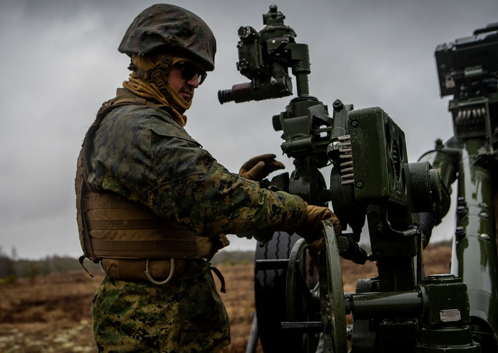 Marines Fire M777 Howitzers in Latvia During Exercise Dynamic Front 19