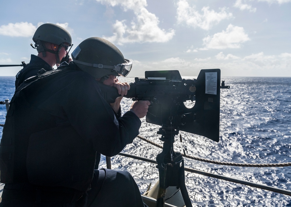 USS Ashland conducts GUNEX