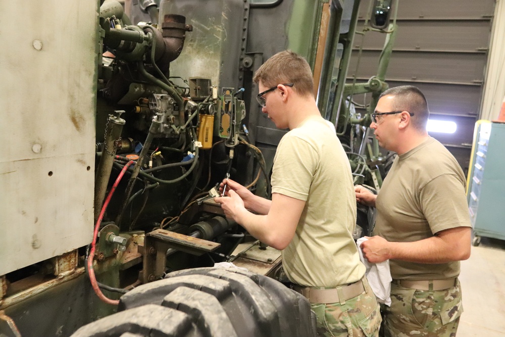 Students complete training in RTS-Maintenance 91L course at Fort McCoy