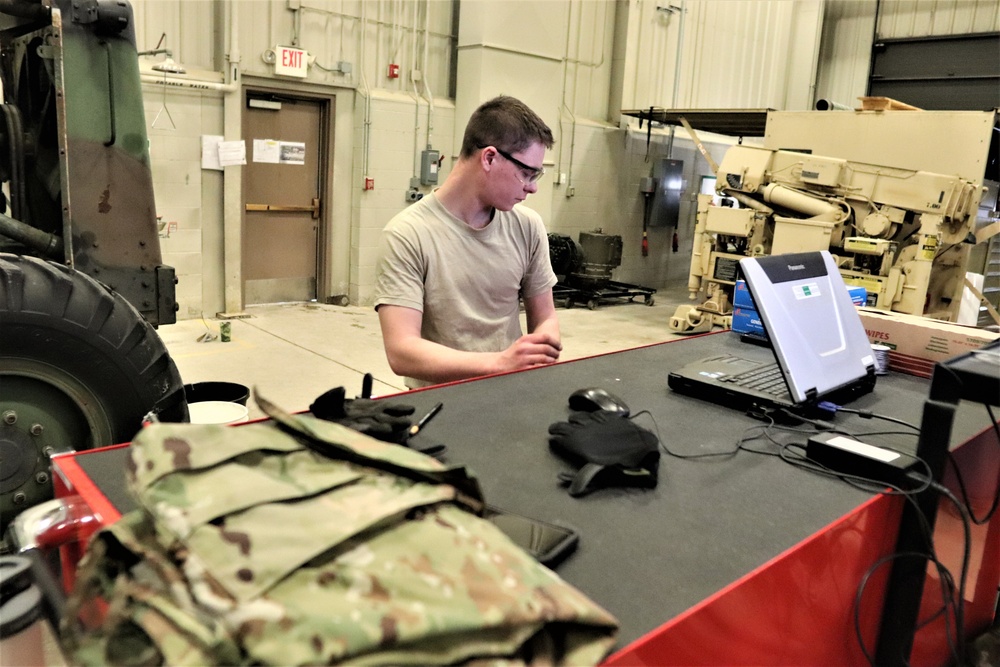 Students complete training in RTS-Maintenance 91L course at Fort McCoy