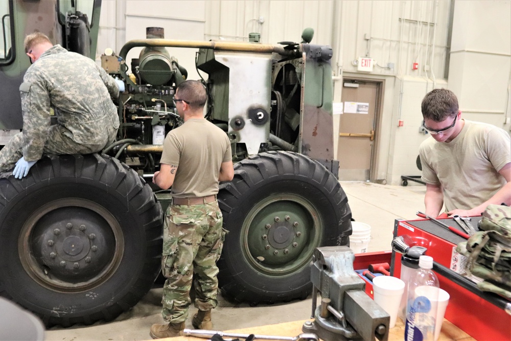 Students complete training in RTS-Maintenance 91L course at Fort McCoy