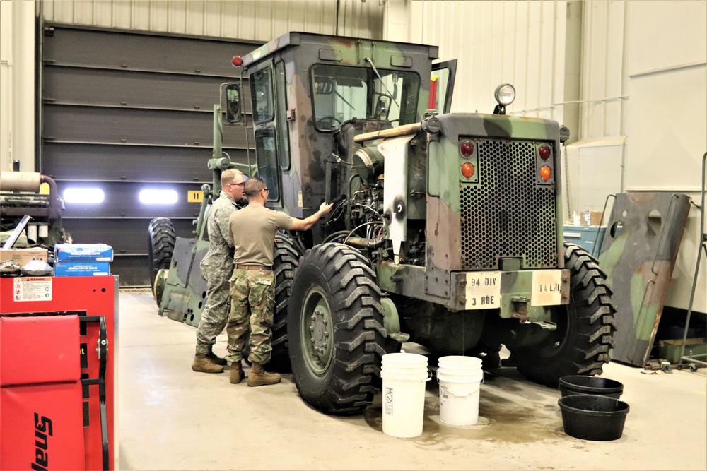 Students complete training in RTS-Maintenance 91L course at Fort McCoy