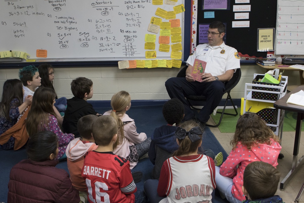Cherry Point Firefighters read to local elementary school students