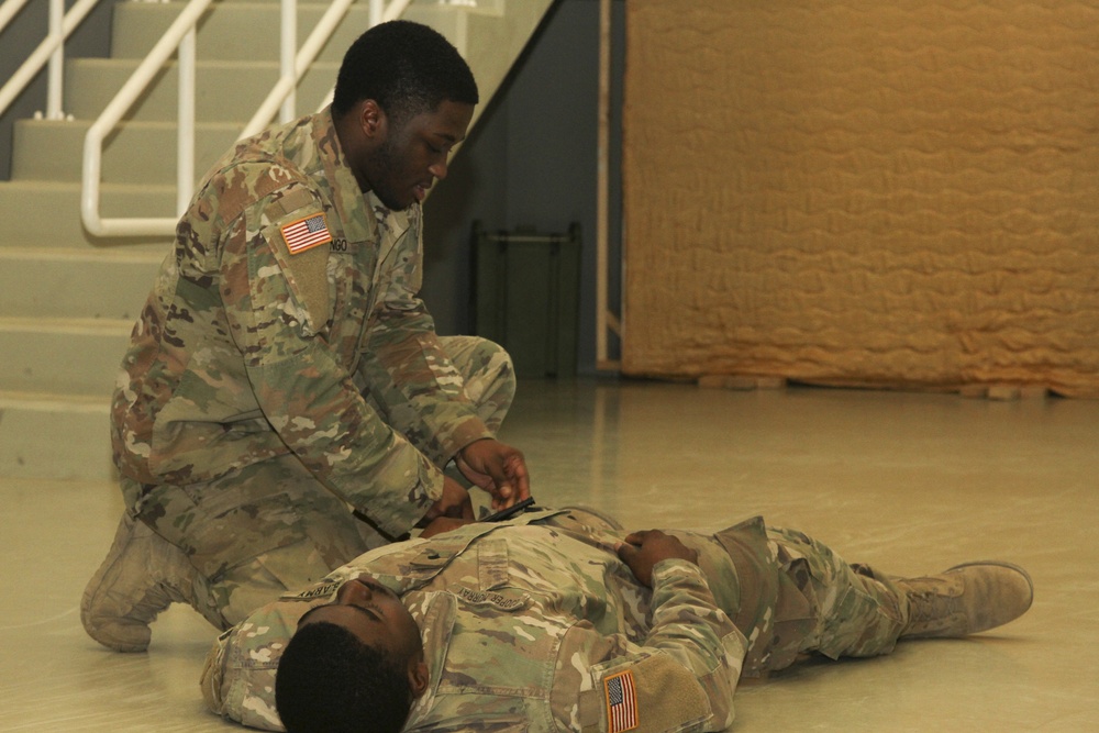 Soldiers learn lifesaving skills