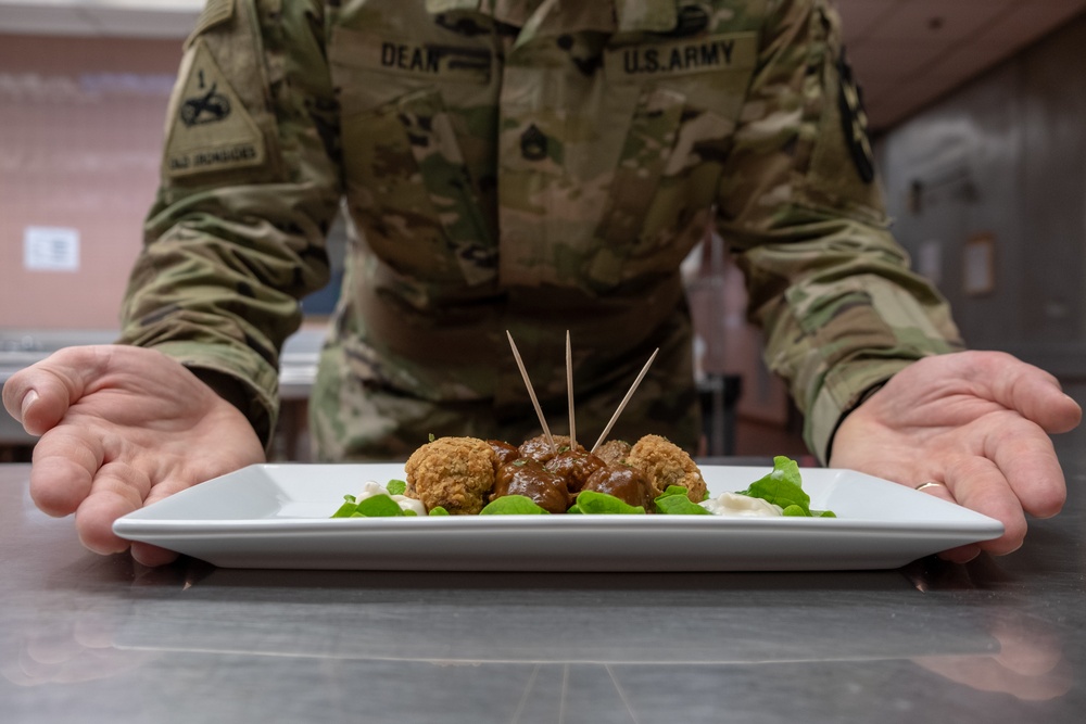 Culinary Specialist Demonstrates Skills at Best DFAC in 2ID