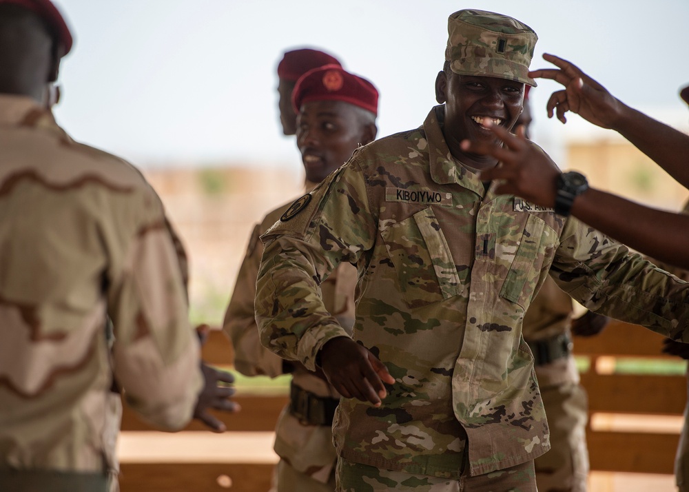 Djiboutian Rapid Intervention Battalion soldiers graduate NCO course