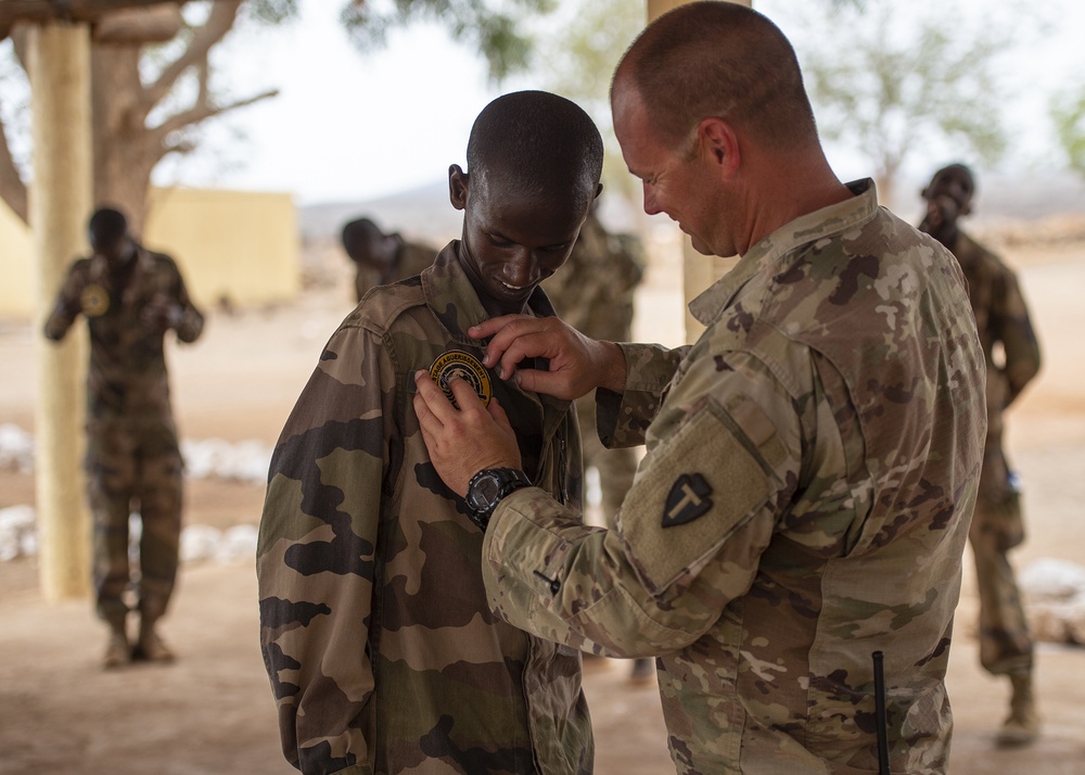 Djiboutian Rapid Intervention Battalion soldiers graduate infantry skills course