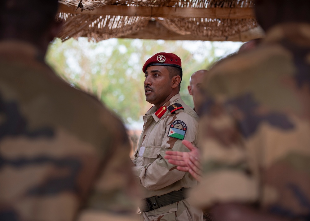 Djiboutian Rapid Intervention Battalion soldiers graduate infantry skills course