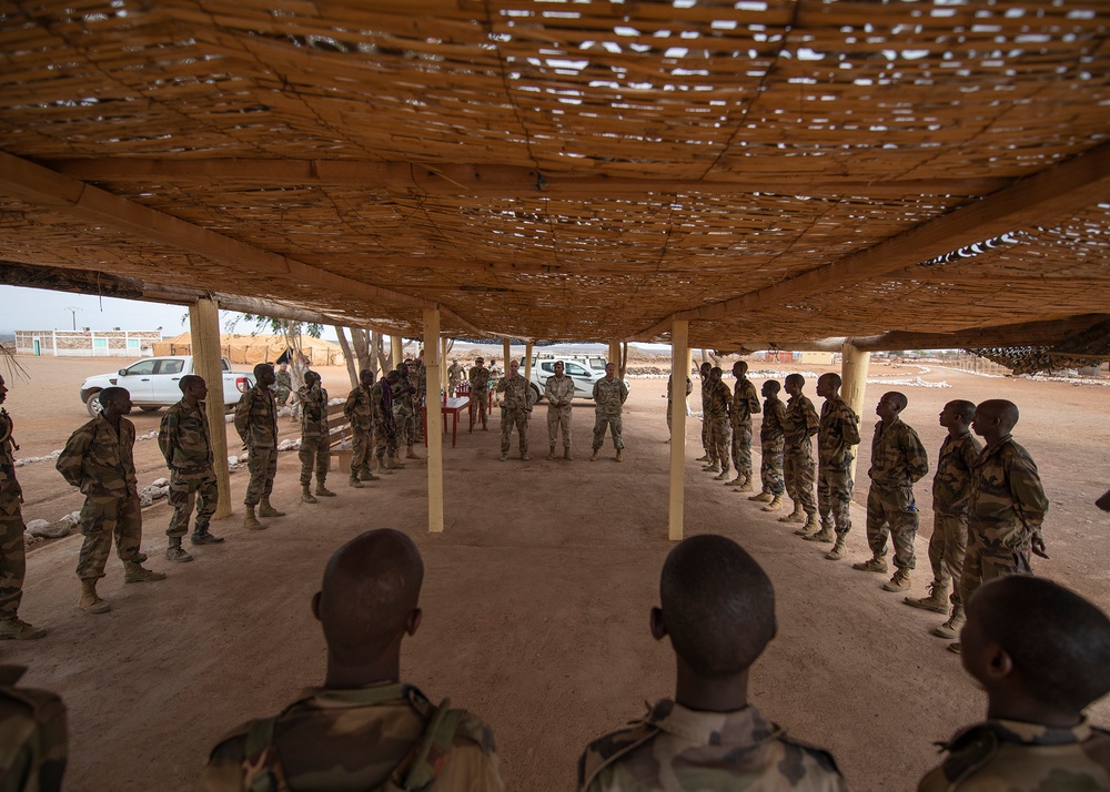 Djiboutian Rapid Intervention Battalion soldiers graduate infantry skills course