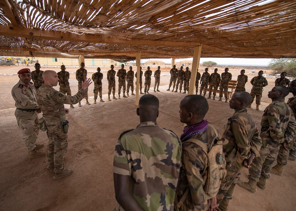 Djiboutian Rapid Intervention Battalion soldiers graduate infantry skills course