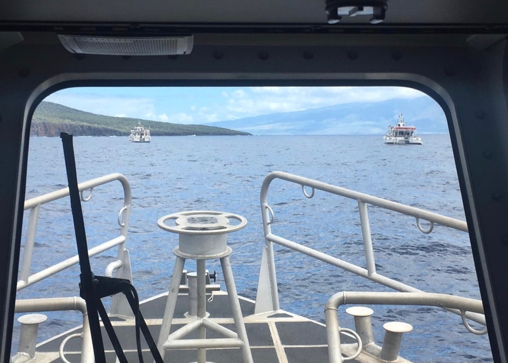 Coast Guard, good Samaritans respond to vessel taking on water off Lanai