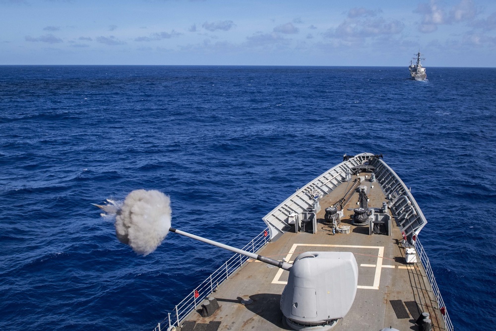 USS Chancellorsville Gun Demo