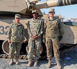 4th Infantry Division Female Armor Officer Leads the Way