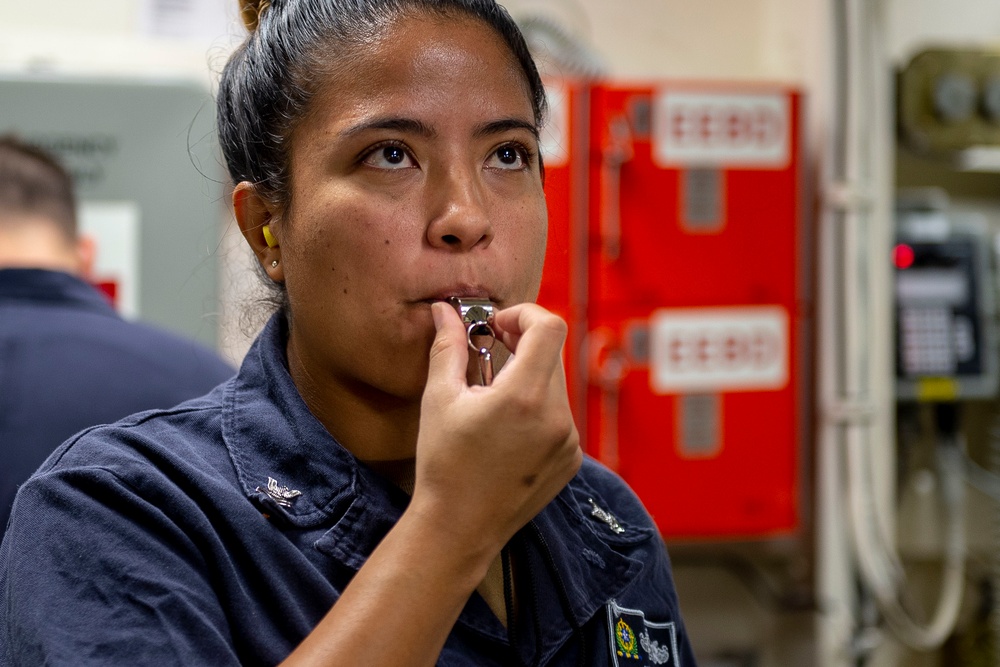 USS Preble deploys Multi-Function Towed Array (MFTA) during a training. USS Preble deploys Multi-Function Towed Array (MFTA) during a training.