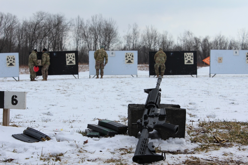 316th ESC Stays Lethal in Cold Weather Conditions