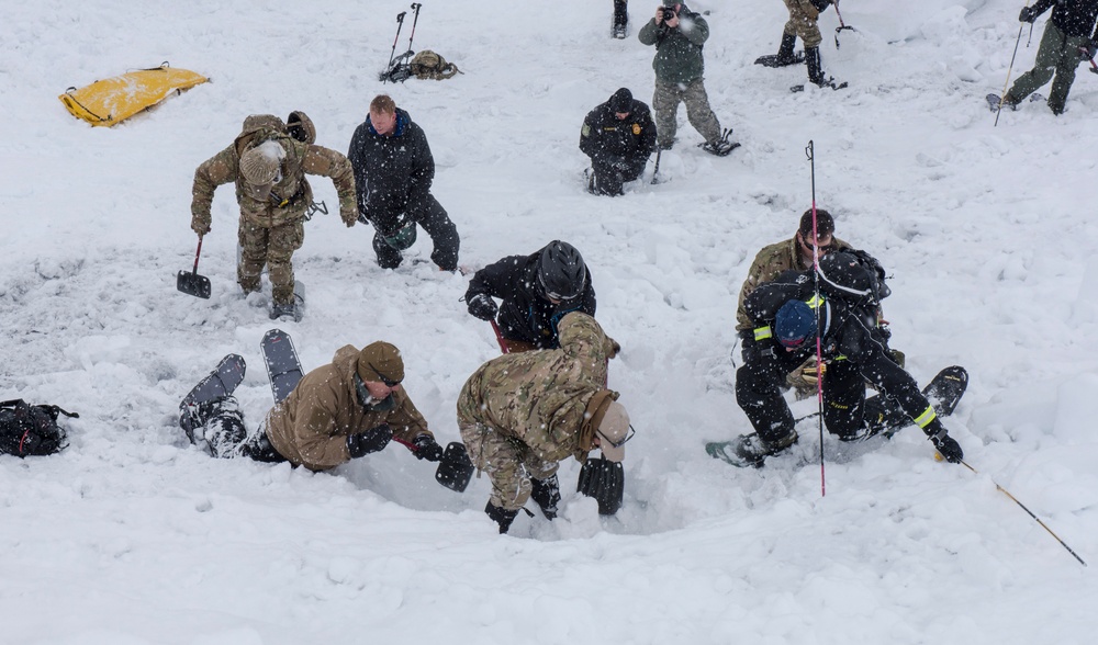124th ASOS takes avalanche training by storm