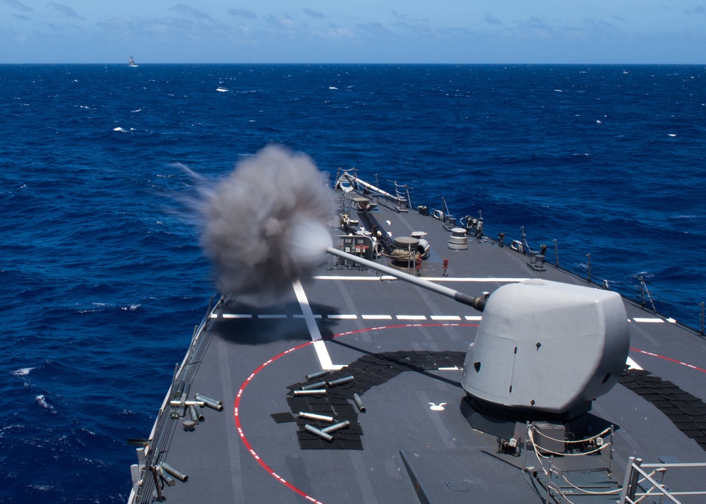 USS Curtis Wilbur conducts live-fire training exercise with U.S. Navy Warships