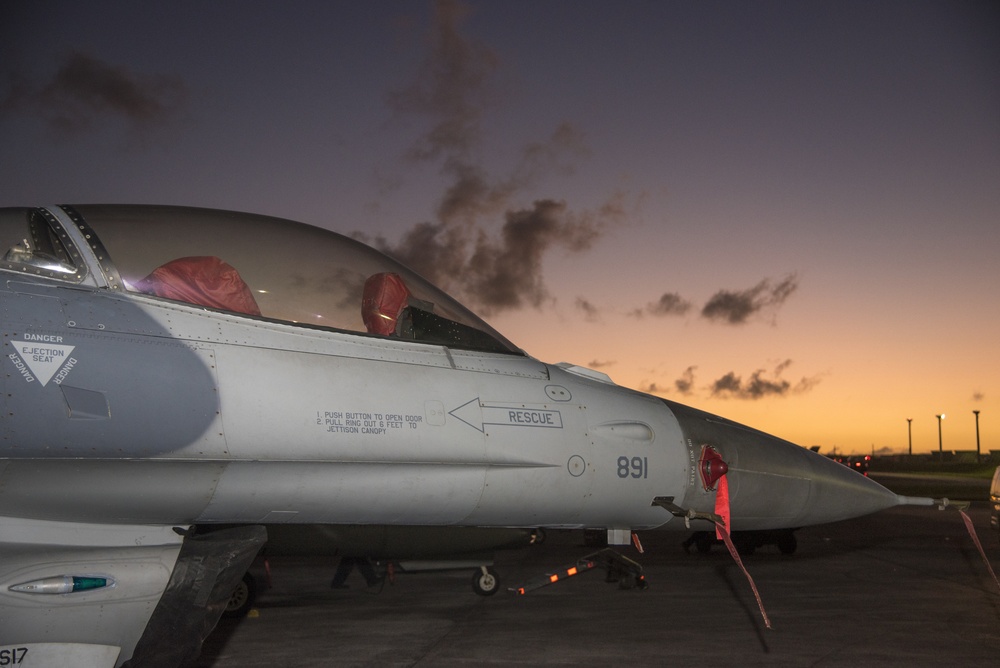 F-16C in the sunset