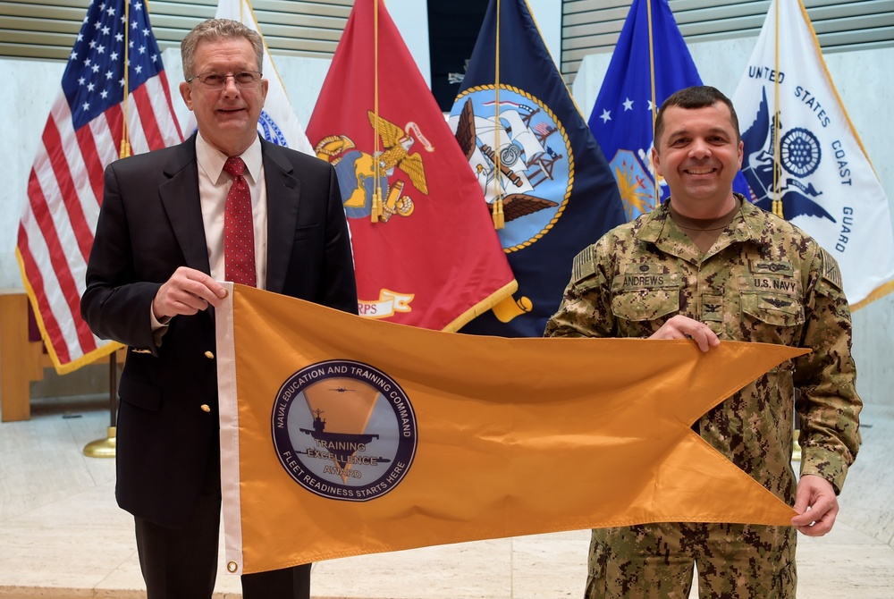 CIWT Wins 2018 Overall NETC Training Excellence Award (White T)