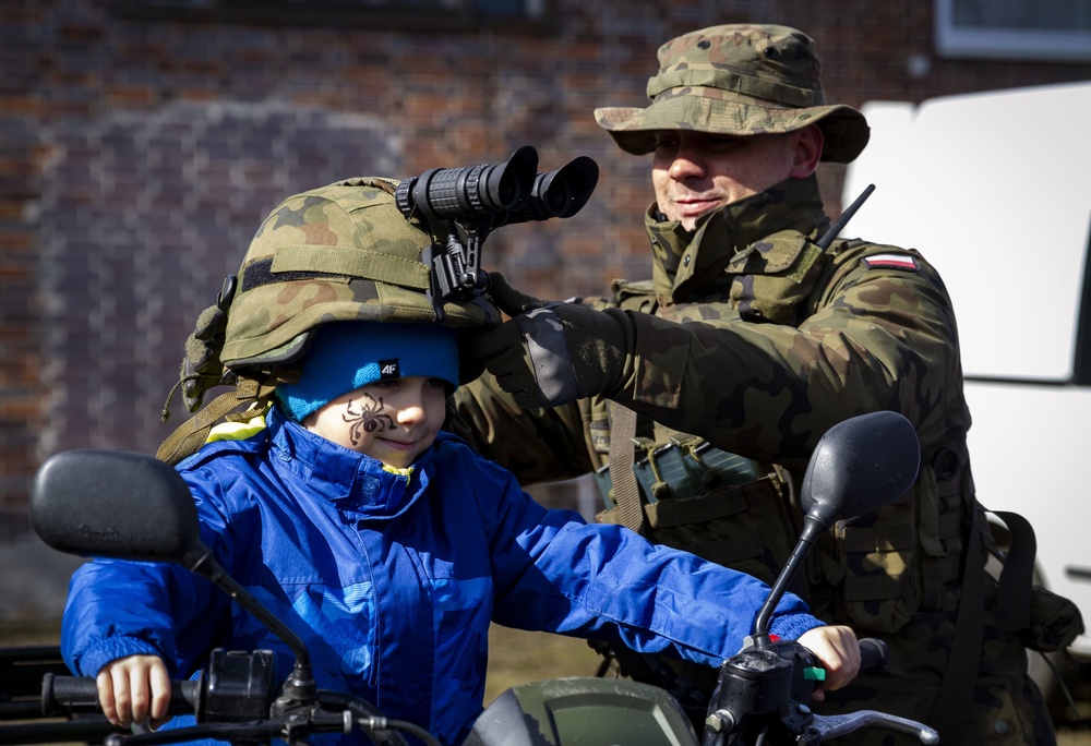 Brothers in Arms: American and Polish Soldiers unite in celebration