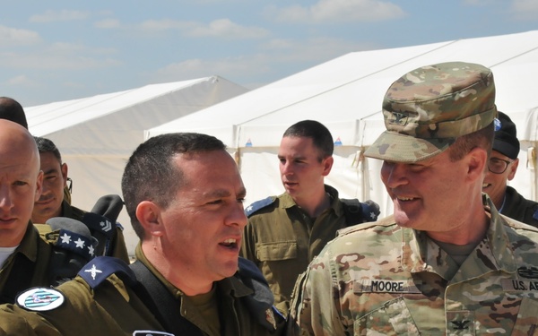 Commander of the Israeli Air Force Air Defense Division visits THAAD site