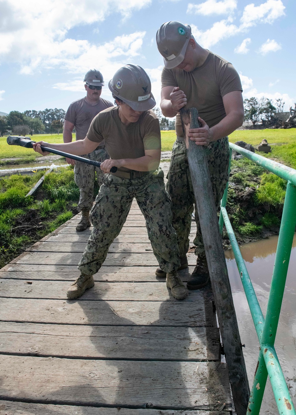 NMCB-5 Seabees and I MEF Marines Conduct Military Base Construction During Pacific Blitz 2019