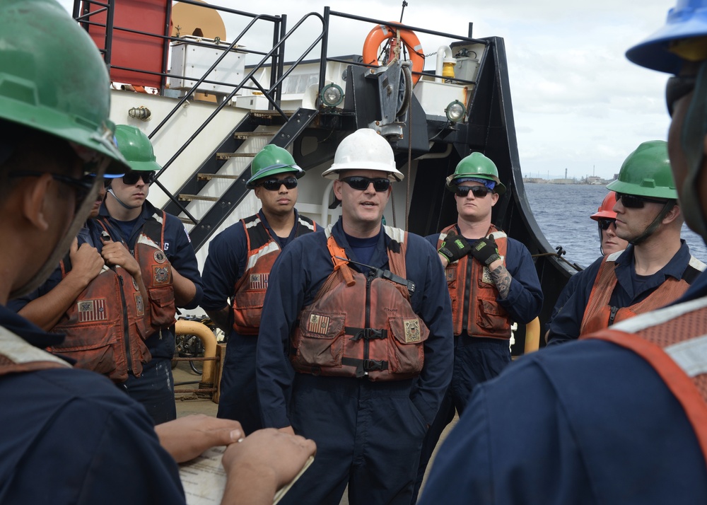 Coast Guard cutter conducts ATON patrol