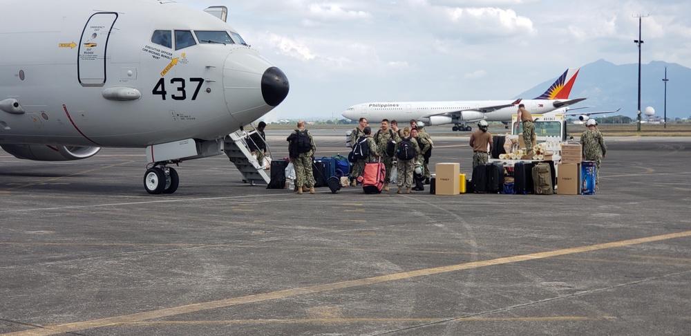 VP-16 Conducts Flight Operations