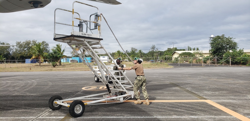 VP-16 Conducts Flight Operations