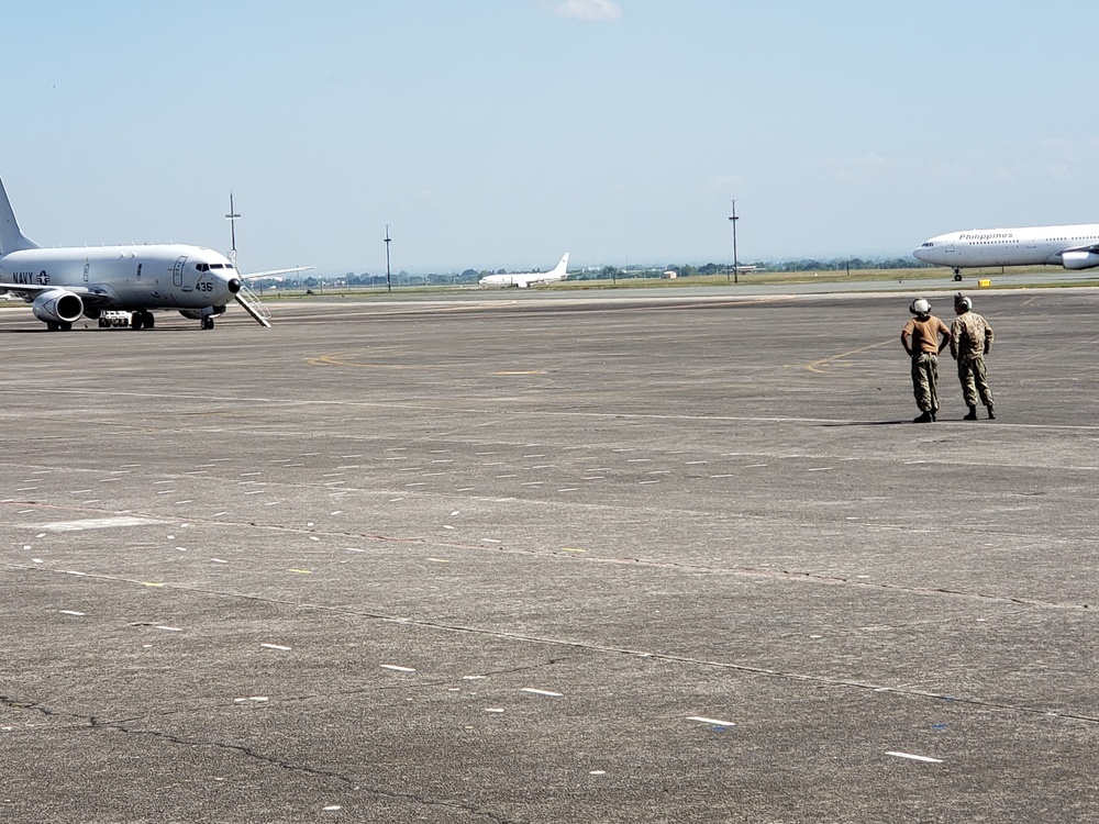 VP-16 Conducts Flight Operations