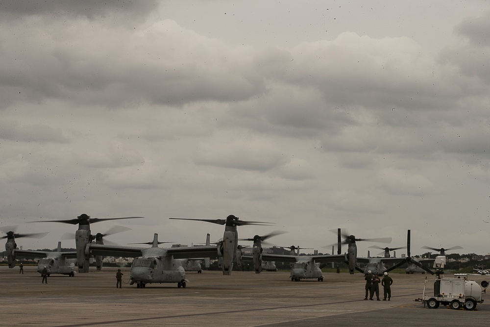 VMM-262 (Rein.) Marines keep squadron flying during EABO