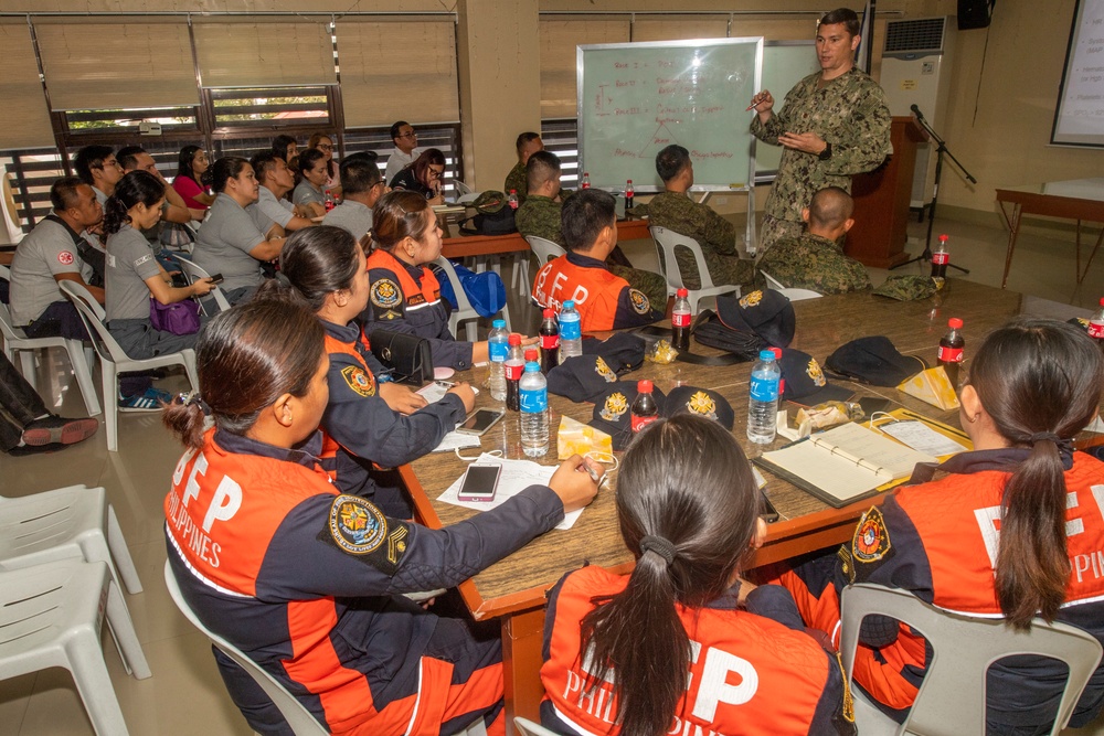 Lt. Cmdr. Eric Hardy Hosts Emergency Medical Response Subject Matter Exchange with Philippine First Responders during Pacific Partnership 2019