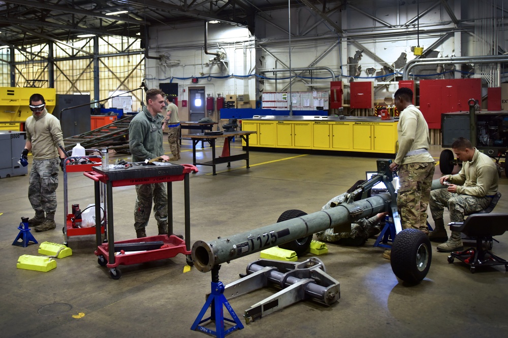 Flight line lifeline: AGE supports total force combat airlift