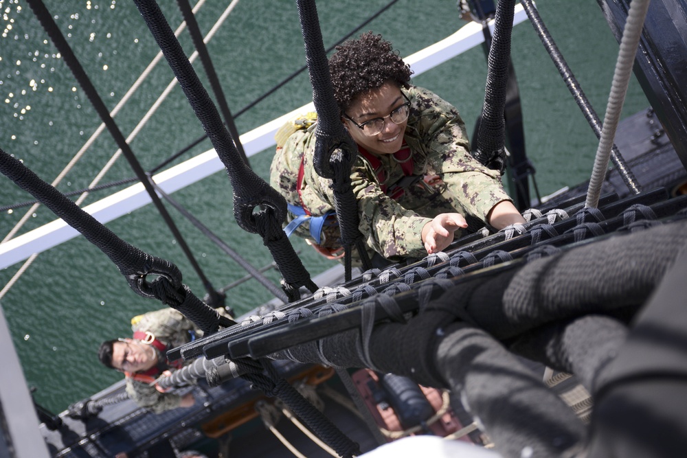 190311-N-SM577-0060