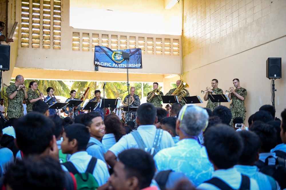 Pacific Partnership 2019 Visits Marshall Islands Middle and High Schools
