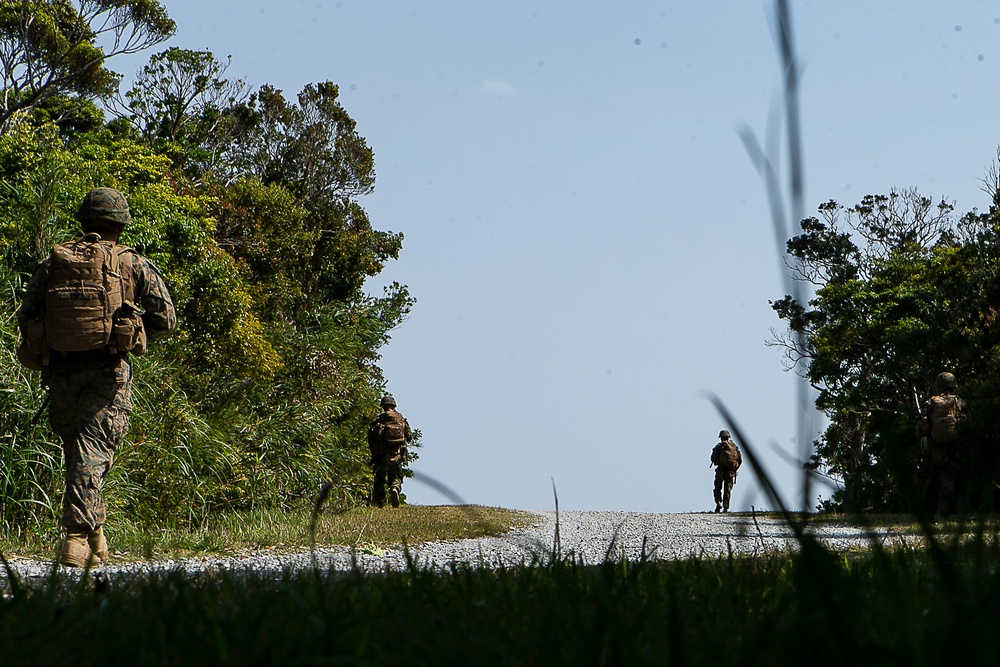 'China Marines' attack, refine platoon tactics during 31st MEU EABO exercise