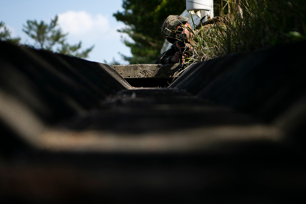 'China Marines' attack, refine platoon tactics during 31st MEU EABO exercise